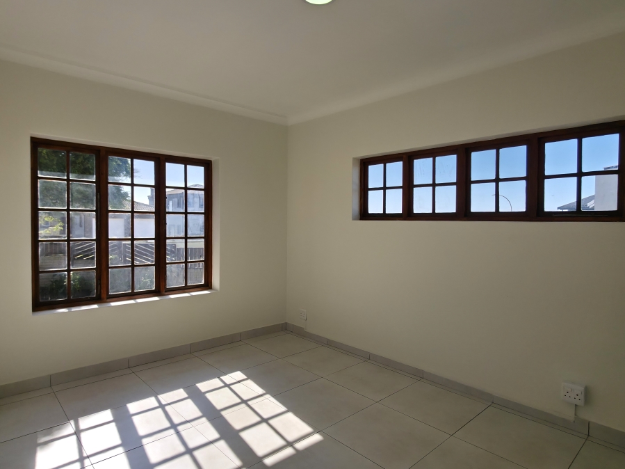 3 Bedroom Property for Sale in Wavecrest Eastern Cape